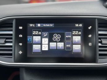 PEUGEOT 308 1.2 PureTech Allure