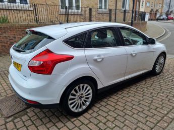 FORD FOCUS 1.6 T EcoBoost Titanium X