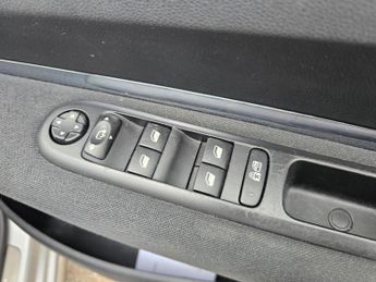 PEUGEOT 3008 1.6 e-HDi Active