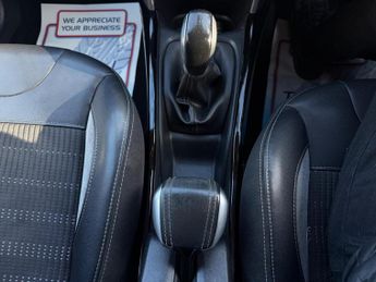 PEUGEOT 2008 1.2 PureTech Allure Euro 6 5dr