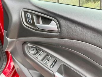 FORD KUGA 1.5T EcoBoost ST-Line X Auto AWD Euro 6 (s/s) 5dr