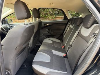 FORD FOCUS 1.0 T EcoBoost Zetec