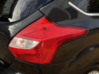 FORD FOCUS 1.0 T EcoBoost Zetec