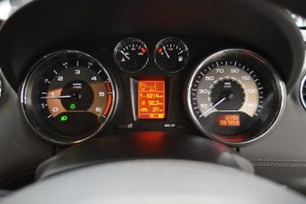PEUGEOT RCZ 2.0 HDi Sport