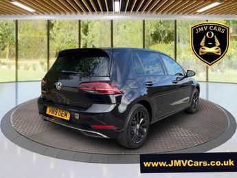 VOLKSWAGEN E-GOLF 35.8kWh e-Golf Auto 5dr