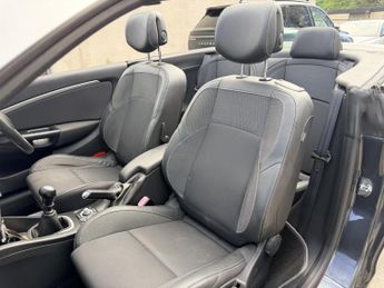 RENAULT MEGANE 1.9 dCi Dynamique TomTom
