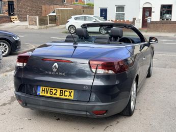RENAULT MEGANE 1.9 dCi Dynamique TomTom