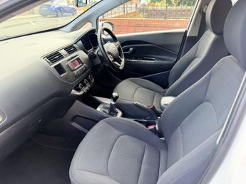 KIA RIO 1.3 2