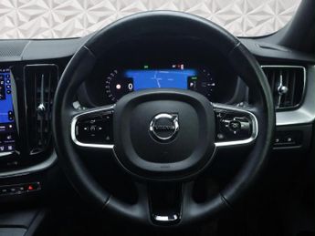VOLVO XC60 2.0 Plus T6 AWD (350 hp) Auto