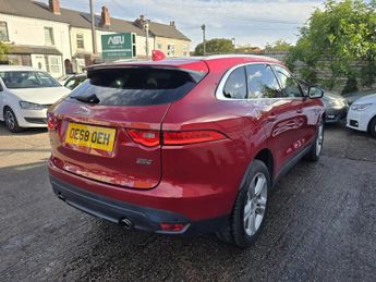 JAGUAR F-PACE 2.0 D240 Portfolio