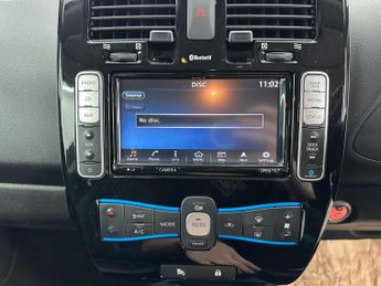 NISSAN LEAF 30kWh Tekna Auto 5dr