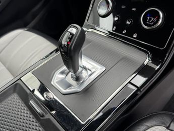 LAND ROVER RANGE ROVER EVOQUE 2.0 P250 MHEV R-Dynamic S