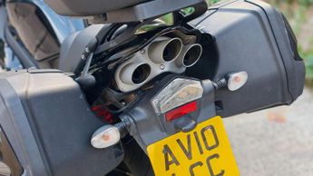 TRIUMPH SPRINT ST 1050 
