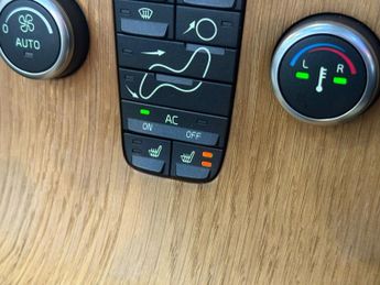 VOLVO C70 2.4 D5 SE