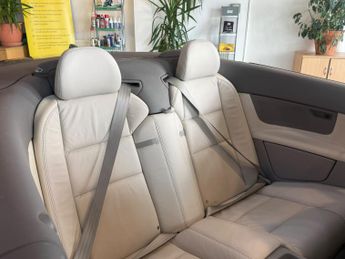 VOLVO C70 2.4 D5 SE