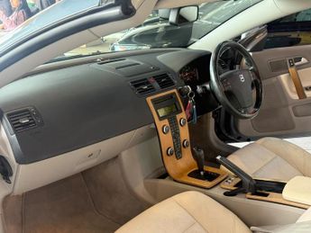 VOLVO C70 2.4 D5 SE