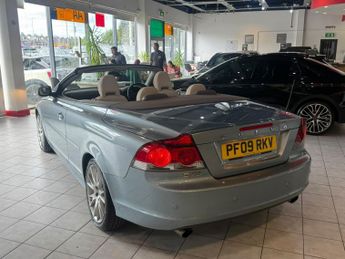 VOLVO C70 2.4 D5 SE