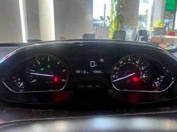 PEUGEOT 2008 1.6 e-HDi Active