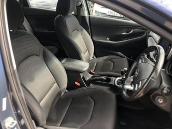 HYUNDAI I30 1.6 I30 SE NAV 1.6 D 110PS
