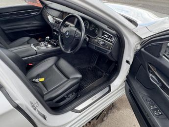 BMW 7 SERIES 750i