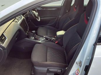 SKODA OCTAVIA 2.0 TDI vRS DSG Euro 6 (s/s) 5dr