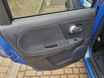 NISSAN NOTE 1.6 16V Tekna
