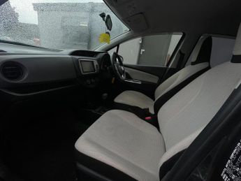 TOYOTA YARIS Automatic CVT Petrol Euro 5 5dr