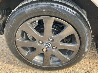 MAZDA MAZDA2 1.3 White Edition