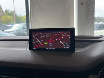 AUDI Q7 3.0 TDI V6 S line