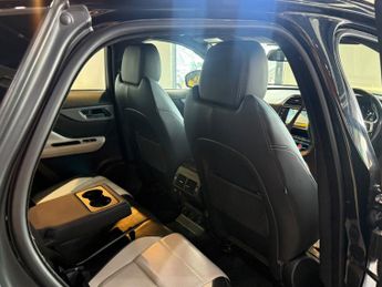 JAGUAR F-PACE 2.0 P250i R-Sport