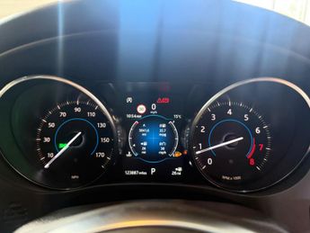 JAGUAR F-PACE 2.0 P250i R-Sport