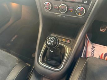 VOLKSWAGEN GOLF 2.0 TDI BlueMotion Tech GT