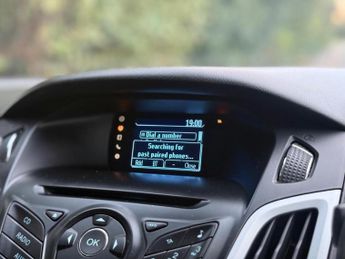 FORD FOCUS 1.6 Zetec Powershift Euro 5 5dr