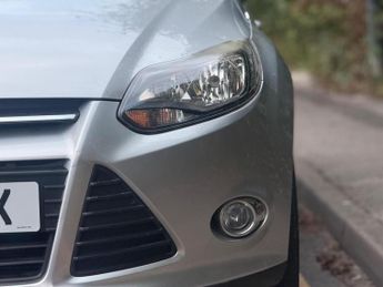 FORD FOCUS 1.6 Zetec Powershift Euro 5 5dr