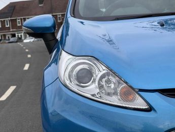 FORD FIESTA 1.4 Zetec 5dr