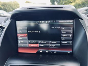 FORD C-MAX 1.5 TDCi Titanium X MPV 5dr Diesel Powershift Euro 6