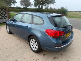 VAUXHALL ASTRA 1.3 CDTi ecoFLEX Design Sports Tourer Euro 5 (s/s) 5dr