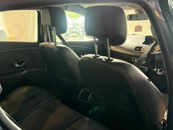 RENAULT MEGANE 1.5 Dynamique Nav dCi 110