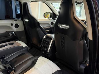 LAND ROVER RANGE ROVER SPORT 5.0 P575 V8 SVR