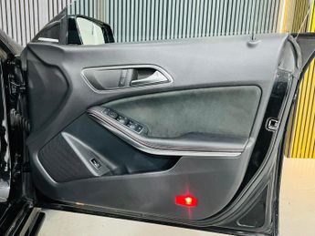 MERCEDES-BENZ CLA 2.0 CLA45 AMG Coupe SpdS DCT 4MATIC Euro 6 (s/s) 4dr