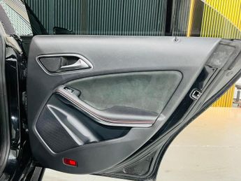 MERCEDES-BENZ CLA 2.0 CLA45 AMG Coupe SpdS DCT 4MATIC Euro 6 (s/s) 4dr
