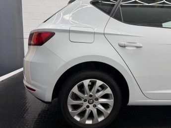SEAT LEON 1.6 TDI CR SE DSG Euro 5 (s/s) 5dr