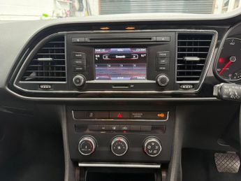 SEAT LEON 1.6 TDI CR SE DSG Euro 5 (s/s) 5dr