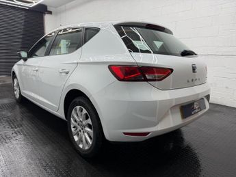 SEAT LEON 1.6 TDI CR SE DSG Euro 5 (s/s) 5dr