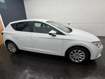 SEAT LEON 1.6 TDI CR SE DSG Euro 5 (s/s) 5dr