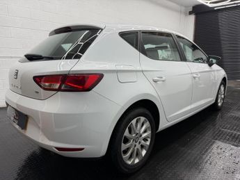 SEAT LEON 1.6 TDI CR SE DSG Euro 5 (s/s) 5dr