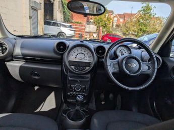 MINI COUNTRYMAN 1.6 Cooper Euro 5 (s/s) 5dr
