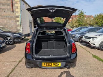 MINI COUNTRYMAN 1.6 Cooper Euro 5 (s/s) 5dr