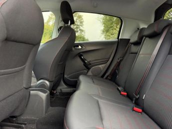 PEUGEOT 208 1.2 PureTech GT Line EAT Euro 6 (s/s) 5dr