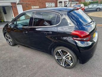 PEUGEOT 208 1.2 PureTech GT Line EAT Euro 6 (s/s) 5dr